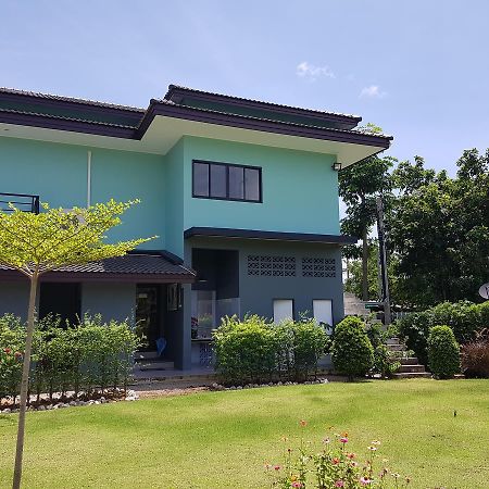 Nicasio Hotel Chumphon Bagian luar foto